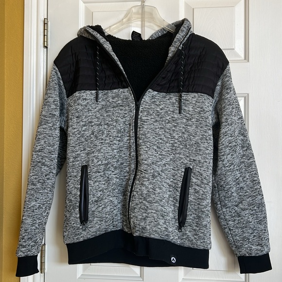 Airwalk Zip up Jacket - Picture 10 of 13